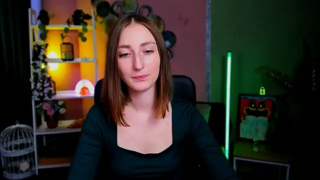 eva smiith  online show from October 1, 5:56 am