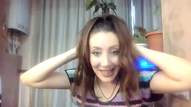 HellaryTourent online show from September 10, 4:29 pm