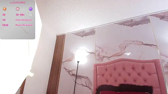 AlyaThompson online show from October 1, 4:17 am