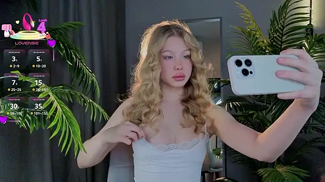 emilyshepar d online show from March 11, 3:44 am