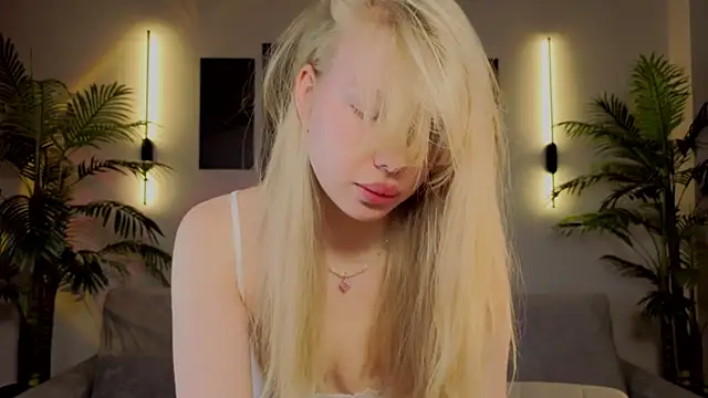 emilyshepar d online show from October 16, 2:36 am