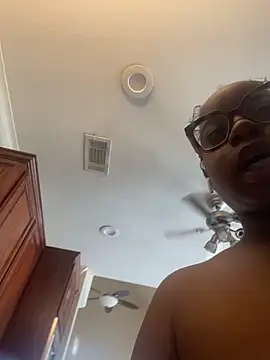 caramel  cremes online show from October 29, 3:58 pm