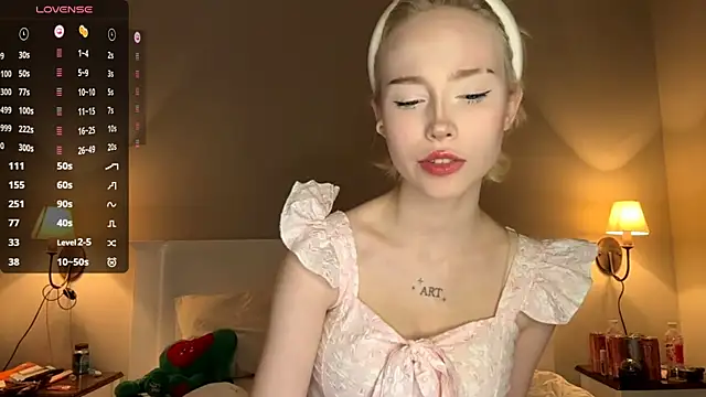 FlowMia online show from September 14, 5:22 pm