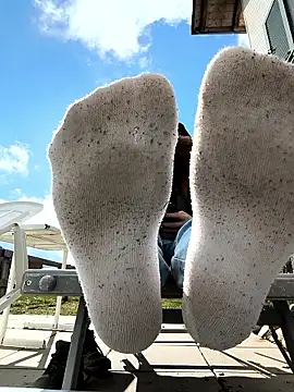 Teafeet online show from March 12, 2:20 pm