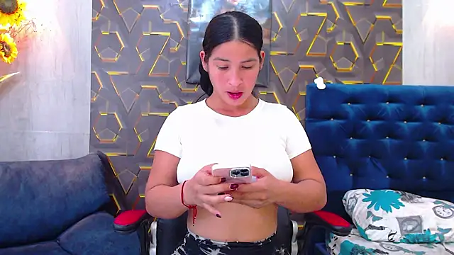 jesica wilson online show from March 11, 1:21 am