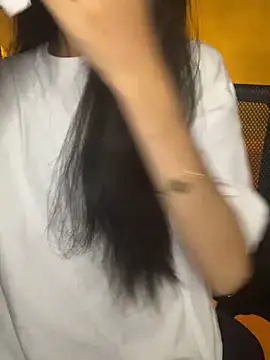 Nhinhi18 online show from September 22, 4:38 pm