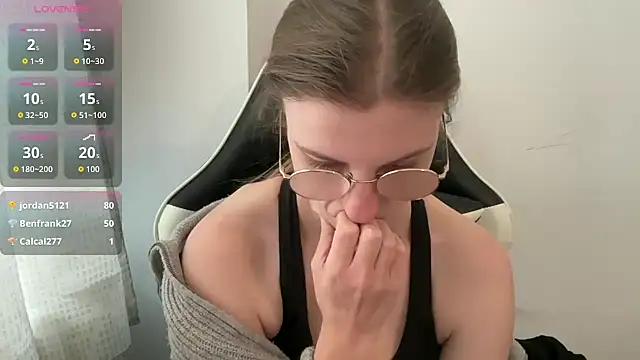 BustyKellyXXX online show from April 1, 1:41 pm