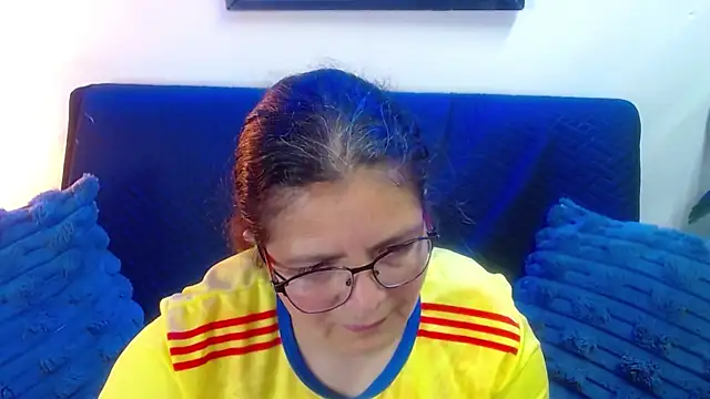 Linda banks  online show from April 15, 1:50 am