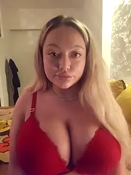 misstitmouseofficial online show from October 23, 7:20 pm