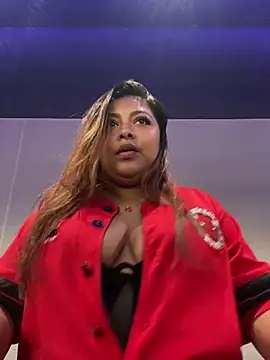 Hela Collins online show from October 18, 5:04 pm