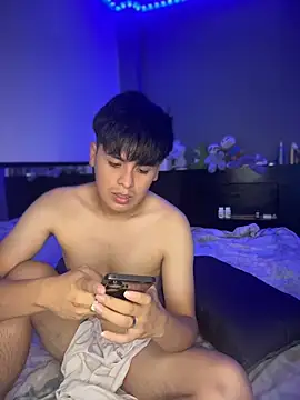 Kailertwink online show from February 4, 2:58 am