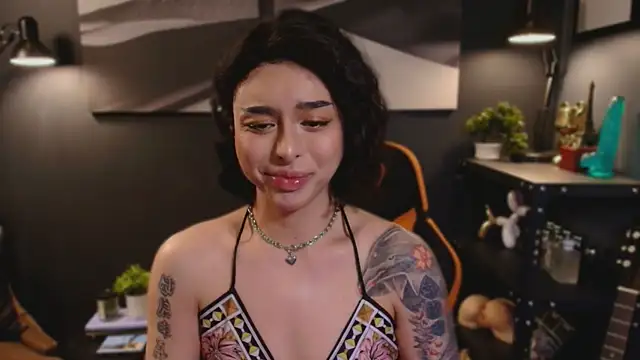 LUNACOCKSLAYER online show from October 11, 1:54 am