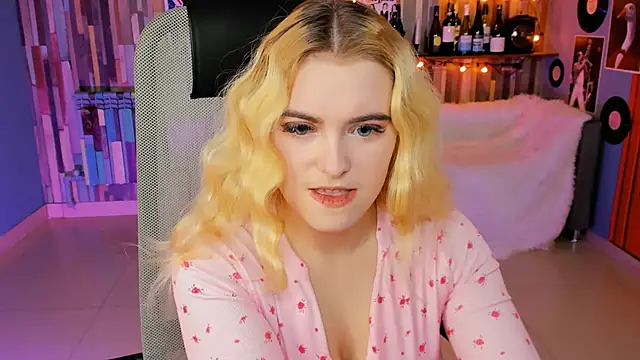 Stef Nicks online show from January 13, 9:57 am