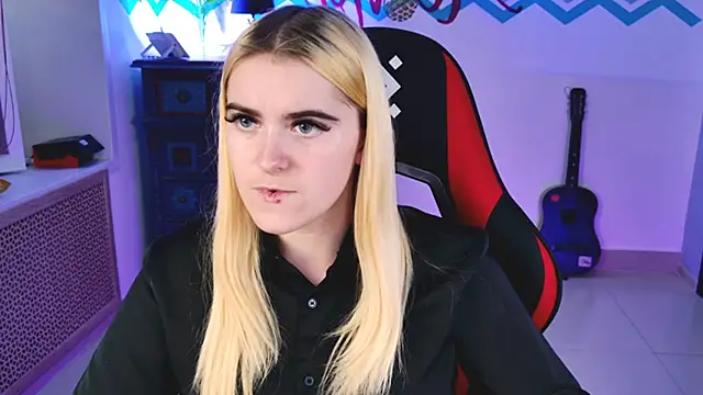 Stef Nicks online show from September 18, 9:08 am