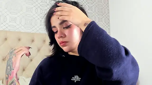 SuccubusDolly online show from December 17, 8:46 pm