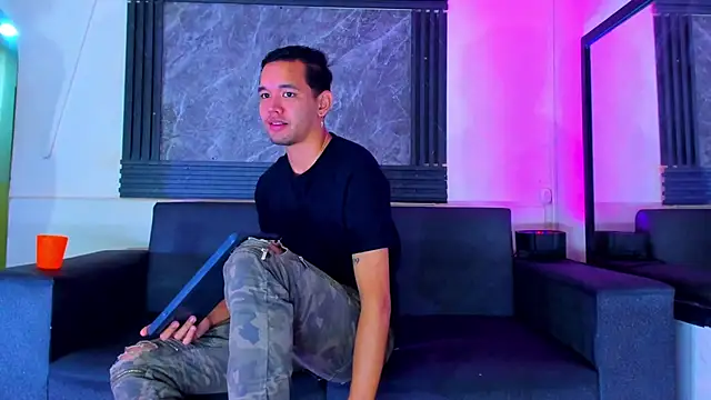 jeremytonner online show from November 20, 4:13 am