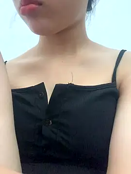 Nguyenha11 online show from September 20, 6:34 am