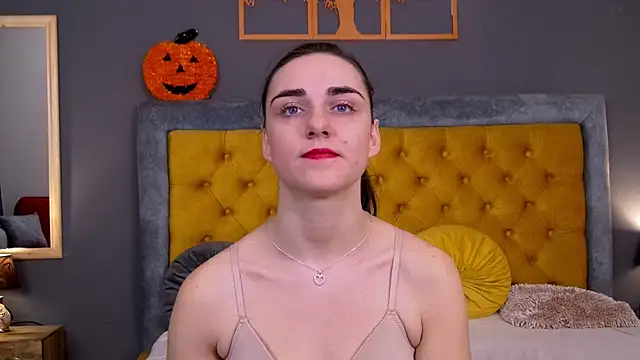 Jessica White  online show from December 16, 5:13 am