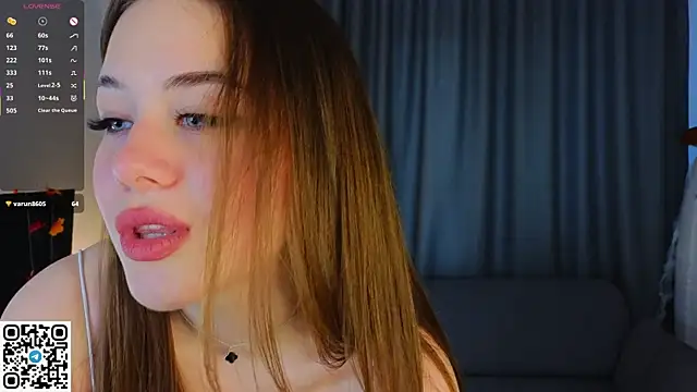 KristiGroune online show from November 30, 6:39 am