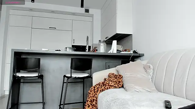 Sunny Rina  online show from February 5, 9:01 am