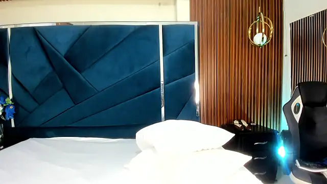 KikaDuque online show from September 22, 7:12 pm