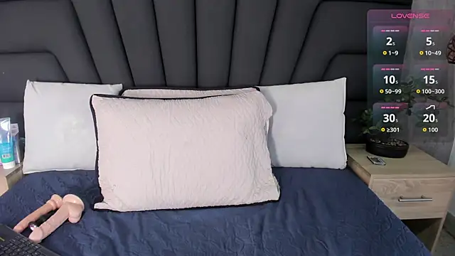 Lucia Guzman1 online show from September 24, 12:26 pm