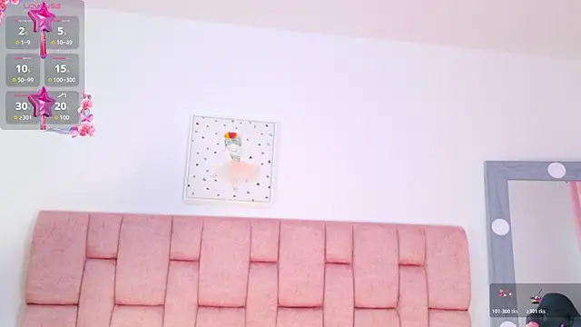 ScarlettLuxe online show from February 25, 7:56 pm