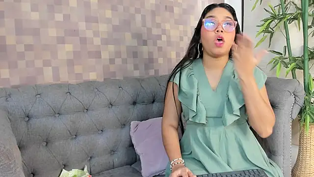 shanon marel online show from October 26, 12:33 pm