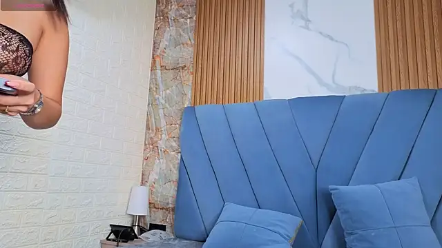 nathalia koch  online show from January 6, 9:40 pm