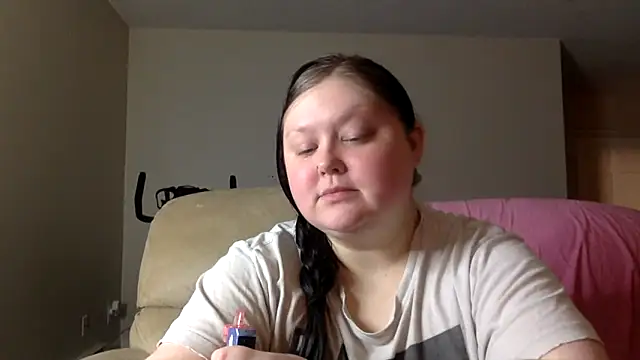 JJbaby1 online show from May 1, 10:29 am