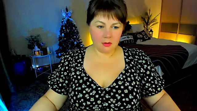 CrystaalStaar online show from December 15, 8:47 pm