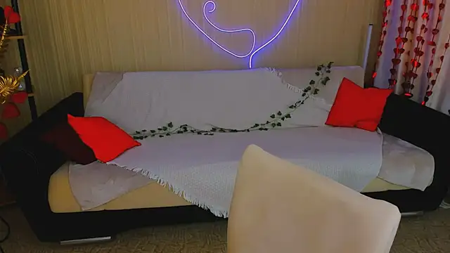 YourLovellyStory online show from March 8, 11:47 am