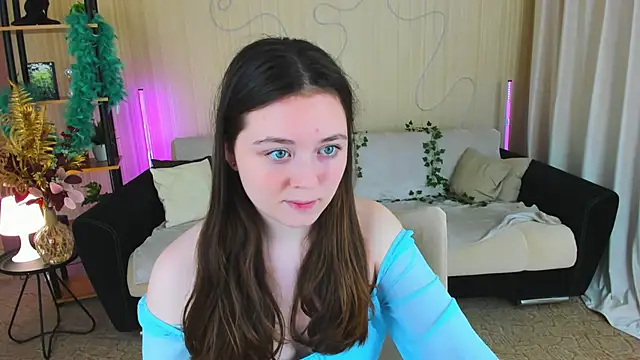 AlluringLookk online show from November 28, 5:05 pm