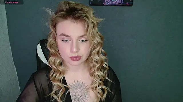 AngelicaHollywood online show from October 26, 8:15 pm