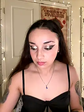 CharmingMaddie online show from January 6, 4:16 am