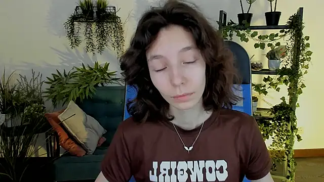 EmmanuellBrown online show from February 1, 4:11 am