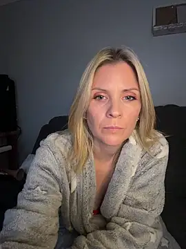 Lexi-Lux-X online show from November 9, 1:33 am