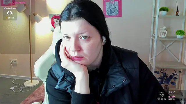 Michele Greenn online show from September 10, 1:05 am