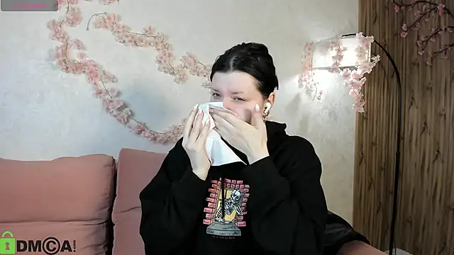 Michele Greenn online show from September 15, 1:03 am