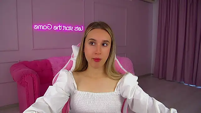 VictoriaHopsons online show from September 27, 6:20 am