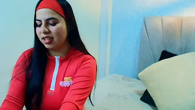 Aly Smith  online show from September 27, 12:23 pm