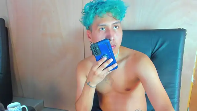 spicy adonhis online show from September 13, 7:11 pm