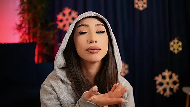  ChloeLee  online show from December 16, 7:47 am