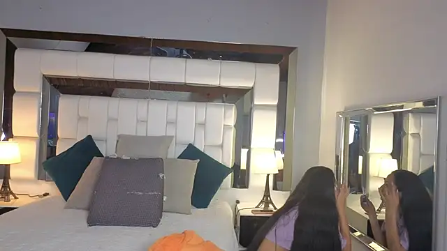 Adhara7 online show from April 16, 7:57 pm