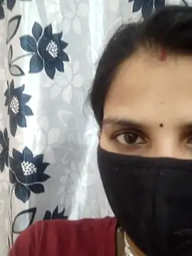 poojam93 online show from April 6, 2:44 am