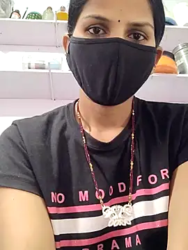 poojam93 online show from September 30, 1:33 am