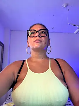 samanthahut1 online show from October 5, 9:31 pm