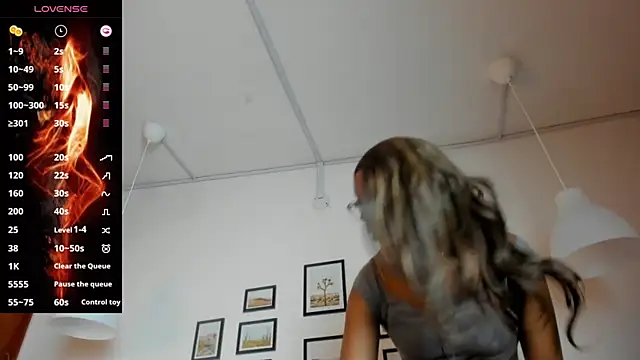 Coco joness online show from September 18, 7:56 pm