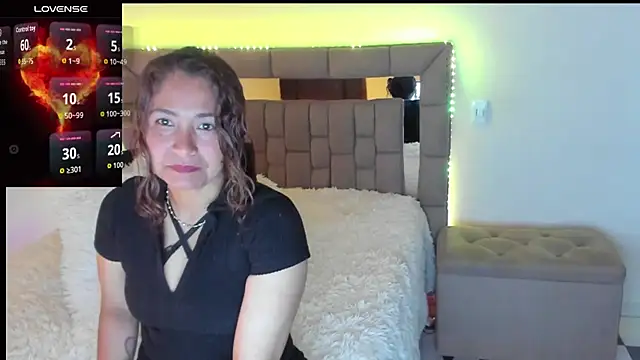 gabrielaponce11 online show from September 19, 1:04 am