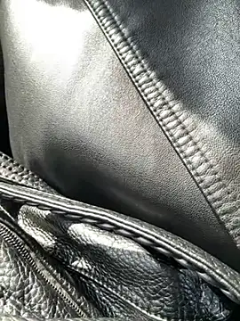 anna yngs online show from February 2, 4:00 am